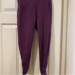 Reebok Burgundy Cropped Leggings S – Stretchy & Comfortable